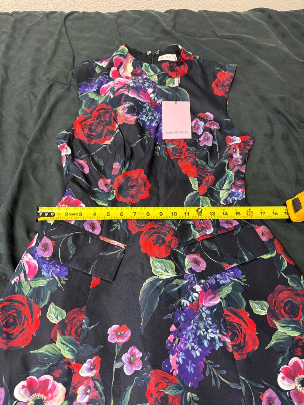 NEW! Avec Les Filles Dark Floral Fit & Flare Mini Dress Red Black size 6 - Picture 9 of 9